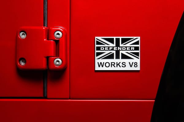 Land Rover Defender Works V8